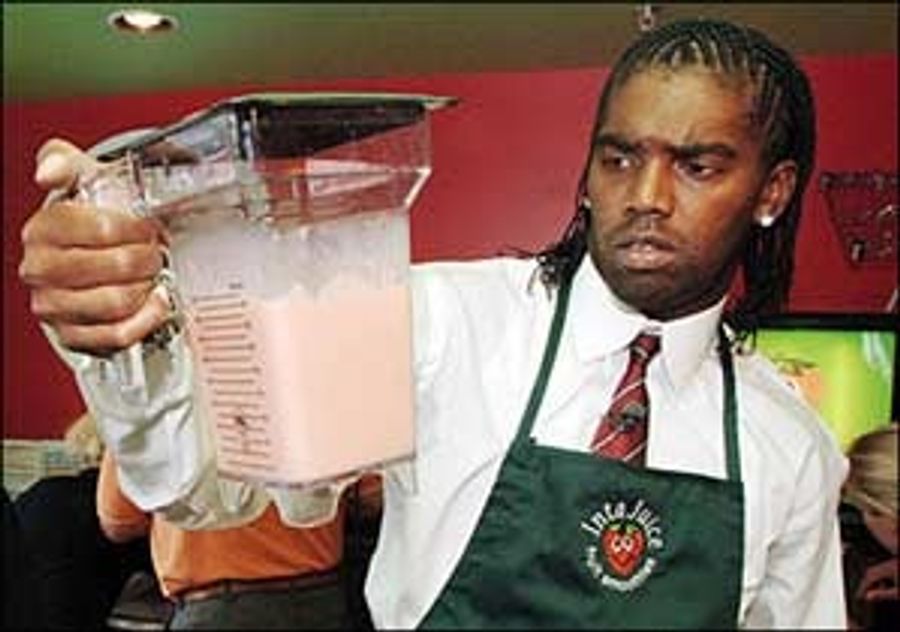 So Did Someone Slap A Restraining Order On Randy Moss, Or Not? (UPDATE: Yep!)