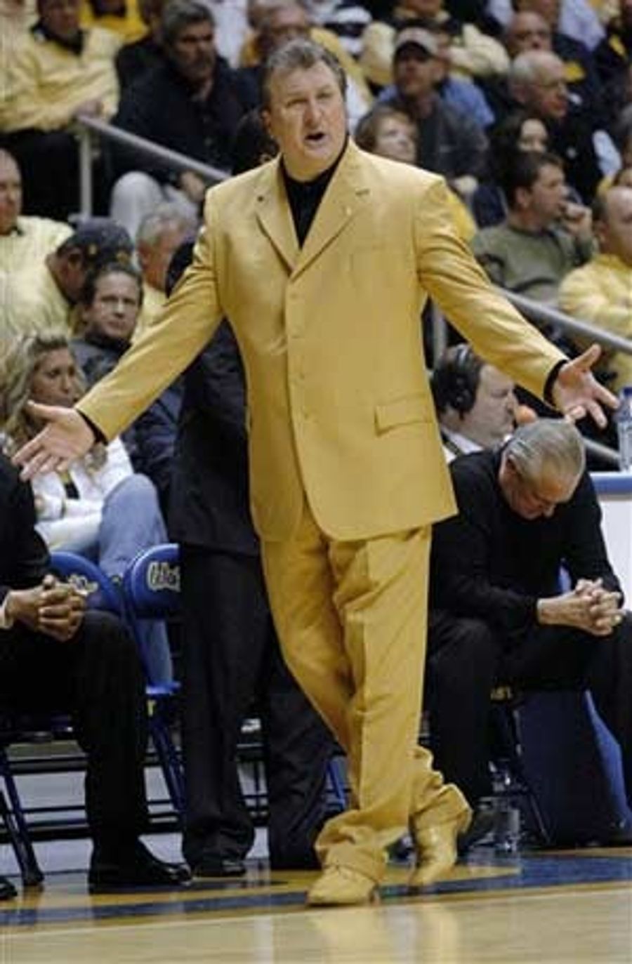 College Coaches Are Straight Pimpin'
