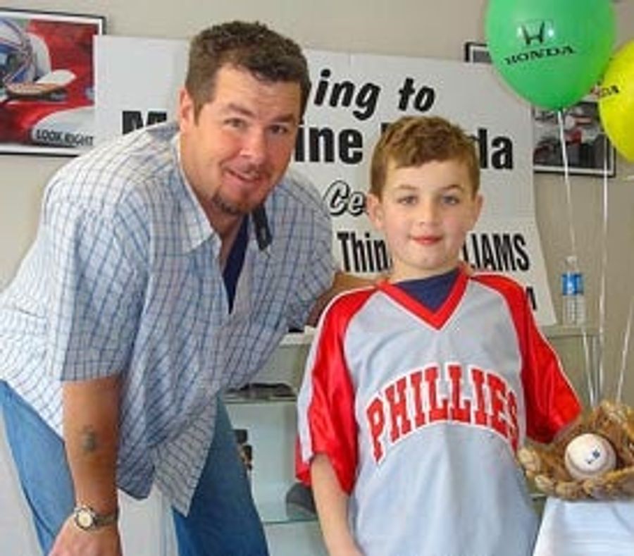Mitch Williams Supports Youth Athletics, Is Not At All Insane