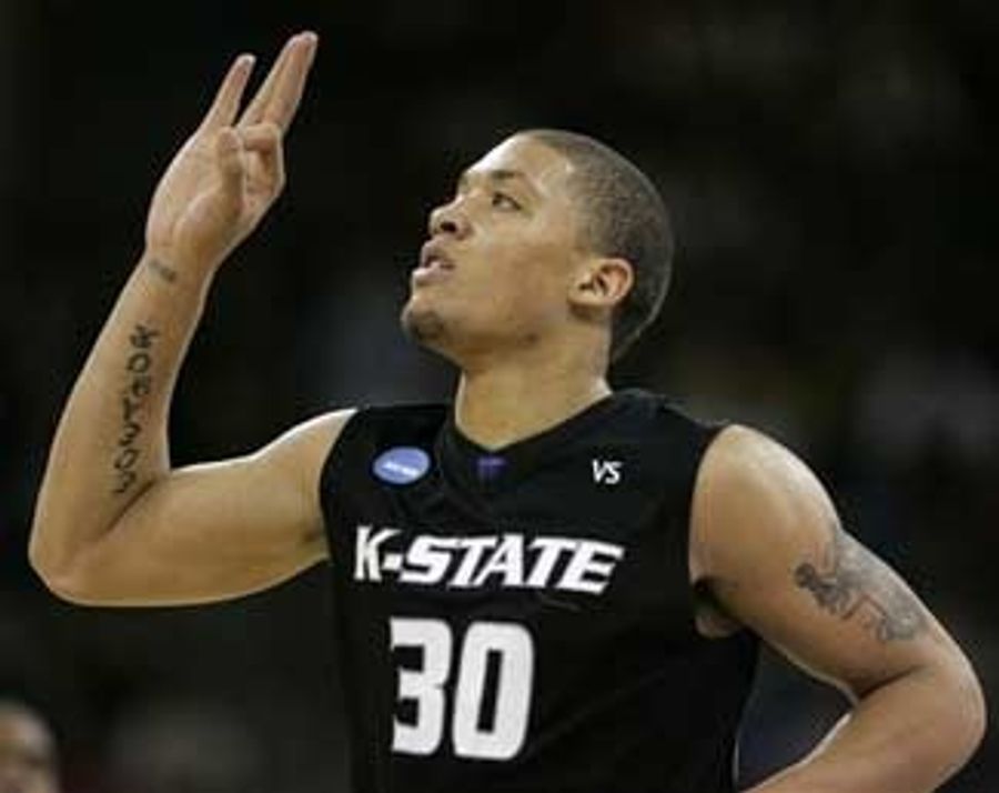 The Towel Peeing Guy Shines For K-State