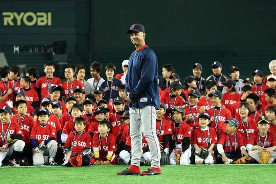At Last, The Glory Of Youkilis Is Introduced To Japan