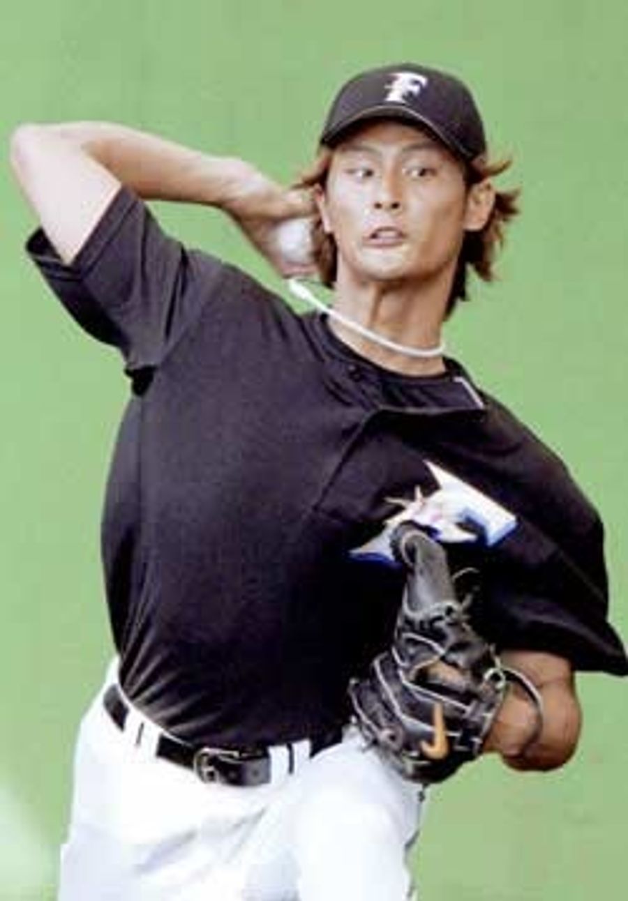 In Japan, The Pitchers Pose Nude