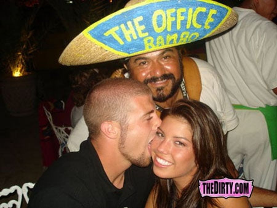 Alex Smith Is A Little Looser When South Of The Border