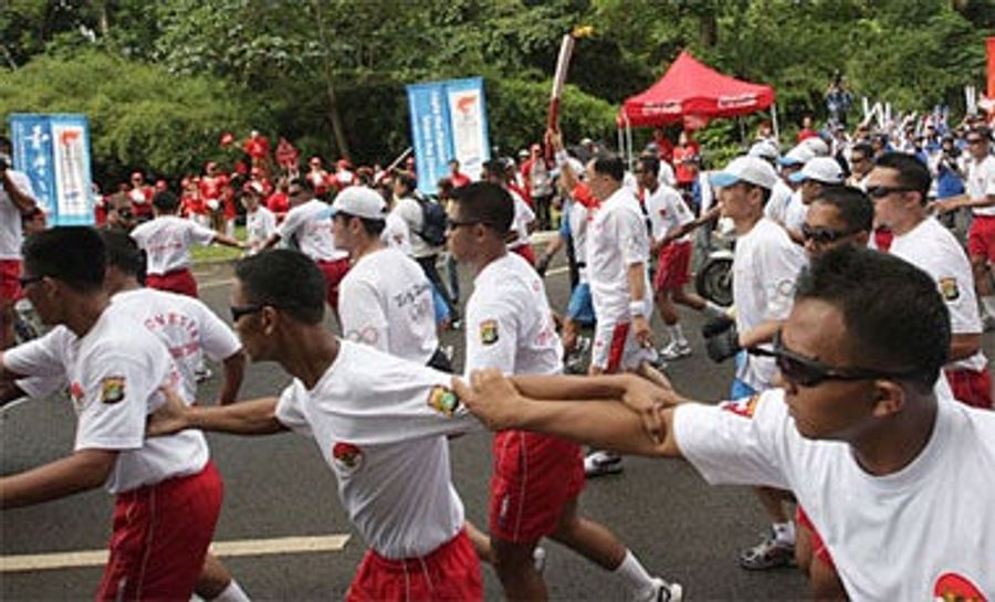 Olympic Torch Relay Update: We&#39;re Runnin&#39; In Circles Here!