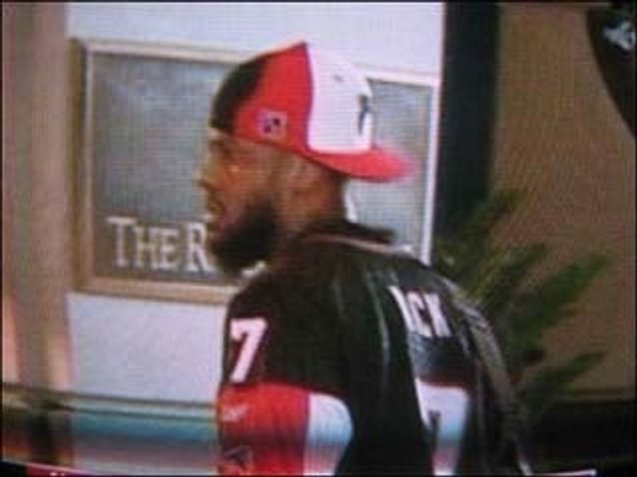 DeShawn Stevenson Rocks The Michael Vick Jersey