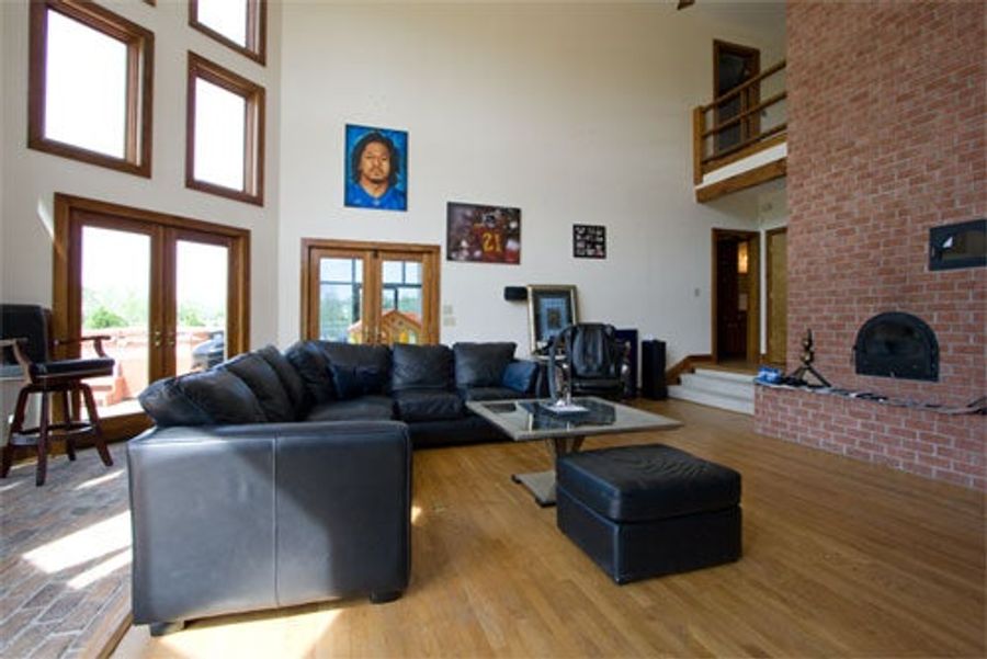 Take A Tour Of Pacman&#39;s Crib