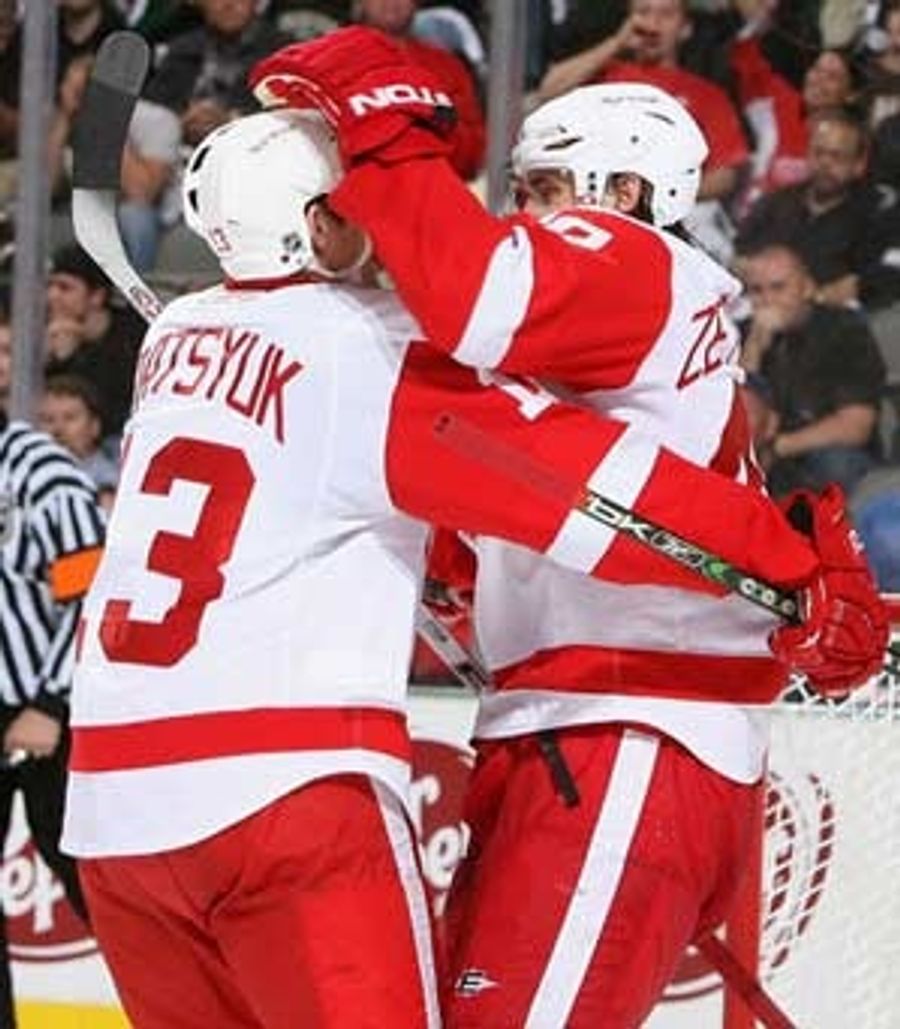 Here Come The Red Wings ... Duck!