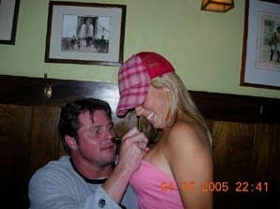 Jason Giambi And The Yankees Sing The Thong Song