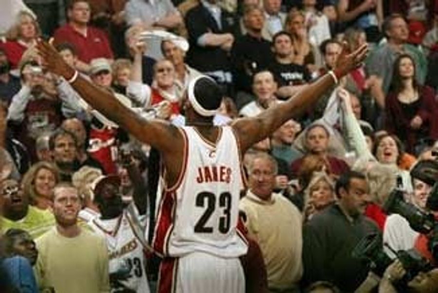 NBA Playoffs: A Friday Night Viewer&#39;s Guide