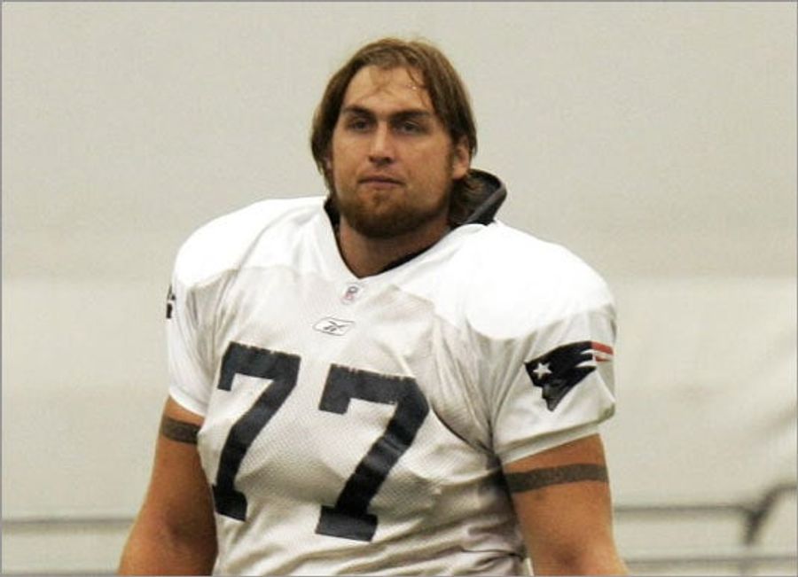 Patriots&#39; Lineman Is Oxy Fiend, Snitches On Dealer