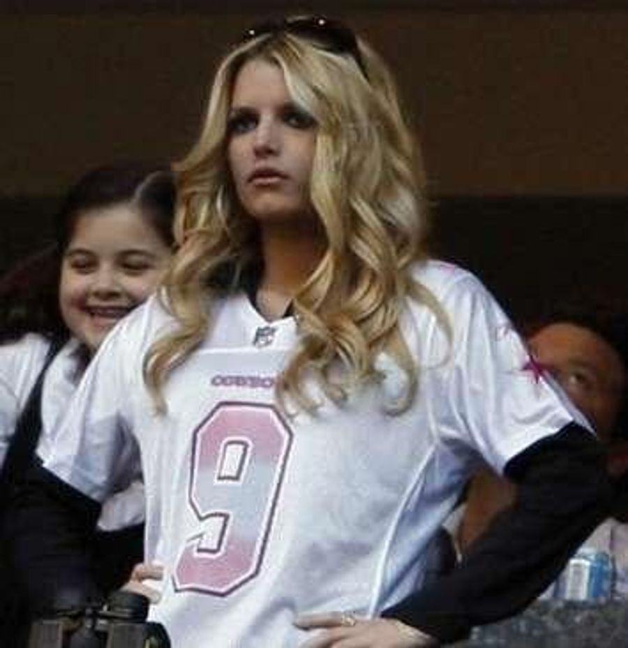 At Long Last: T.O. and Jessica Simpson are buddies
