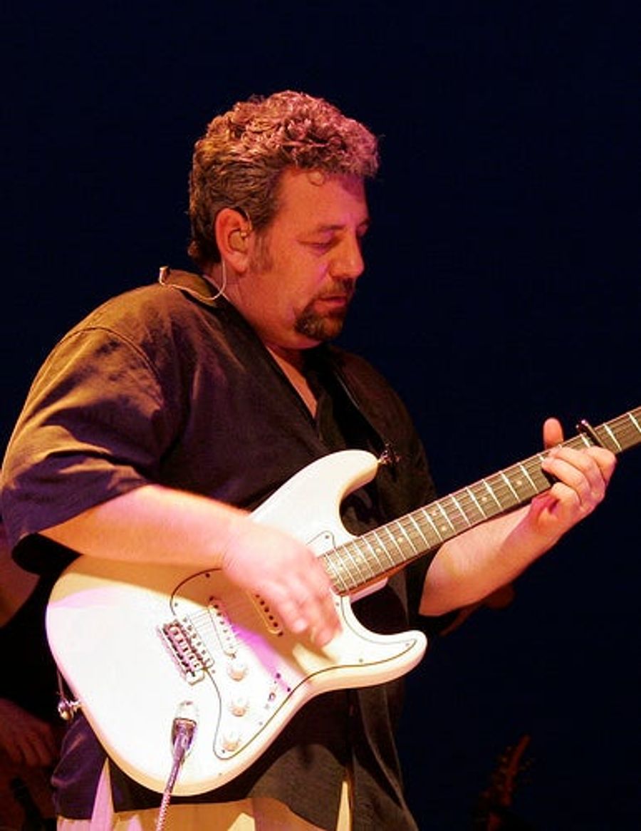 New York Knicks Owner James Dolan Advertises His Band With Google Banners
