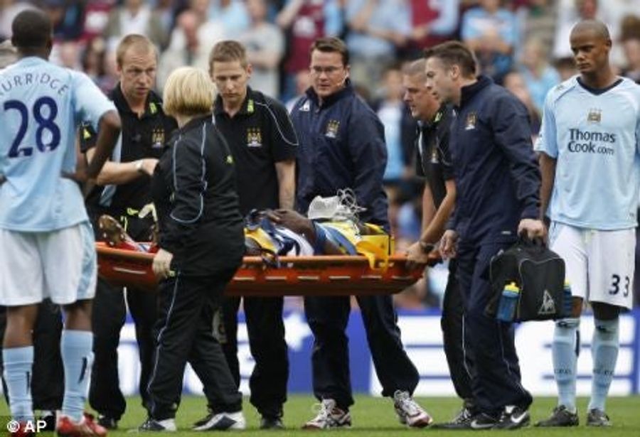 City Wins Big Despite Losing Richards, Deco Is the Difference For Chelsea
