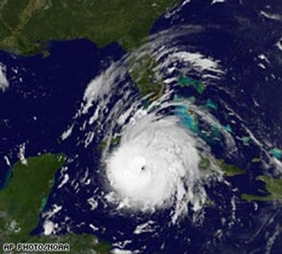 Gustav Evacuees Prompt LSU To Bump Kickoff Up To 11 AM ET