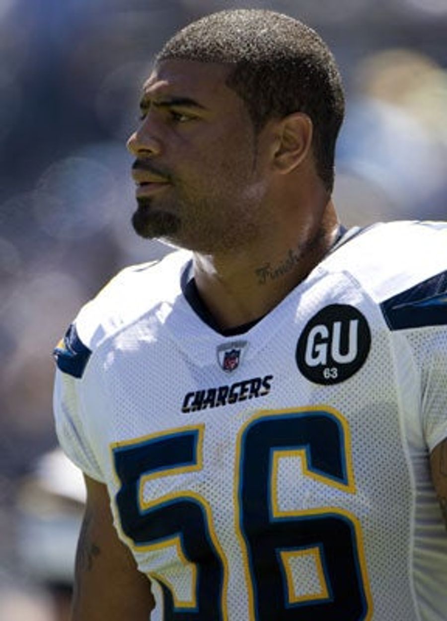 Shawne Merriman Decides Playing With A Mangled Knee Might Not Be The Best Idea For A Long Career