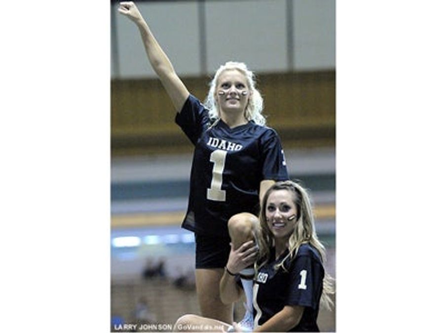 Afternoon Blogdome: Idaho Doing Its Darndest To Make Their Cheerleaders Less Sexy Than Others