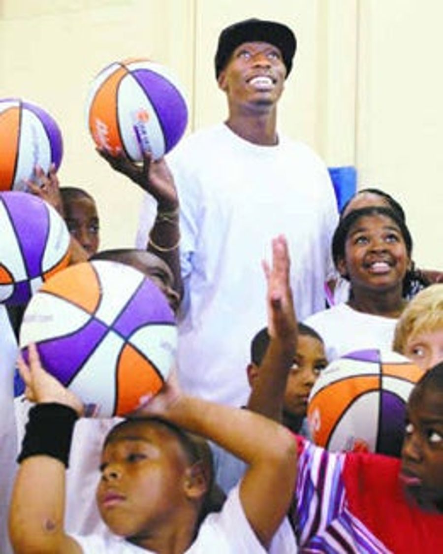 Afternoon Blogdome: Zirin's Reasoned Defense of Josh Howard