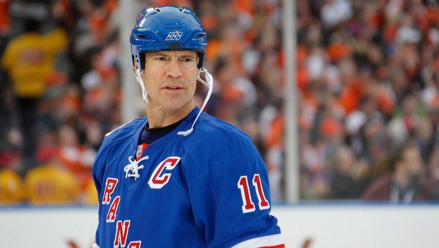 Mark Messier Can Take A Hint, Leaves Rangers
