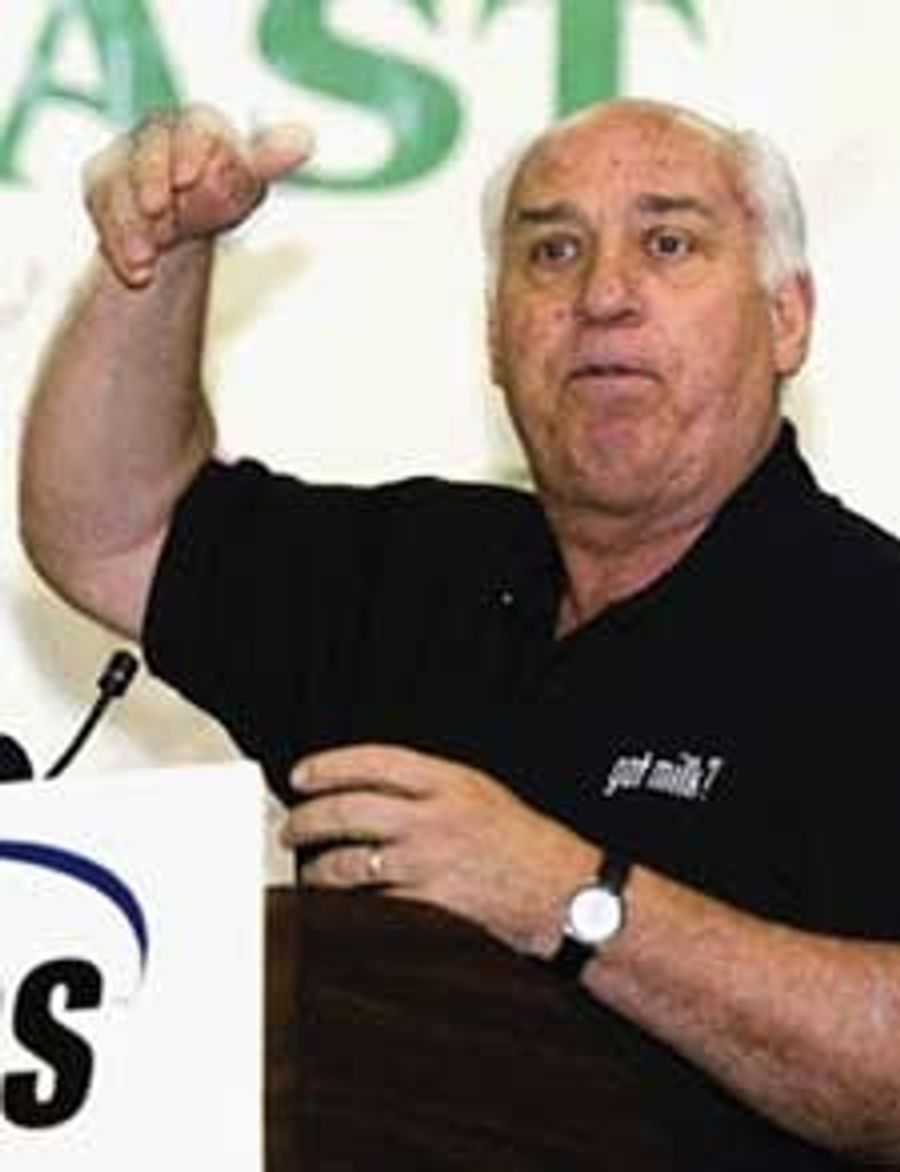 Media Approval Ratings: Billy Packer