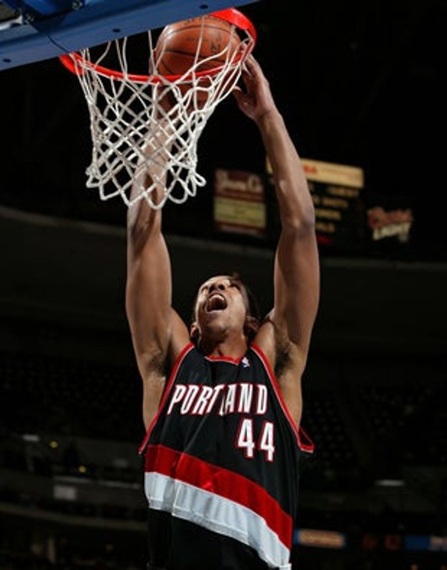 Trail Blazers Run It To Seven