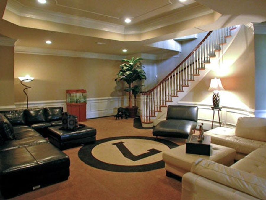 Michael Vick&#39;s Mansion Comes Furnished