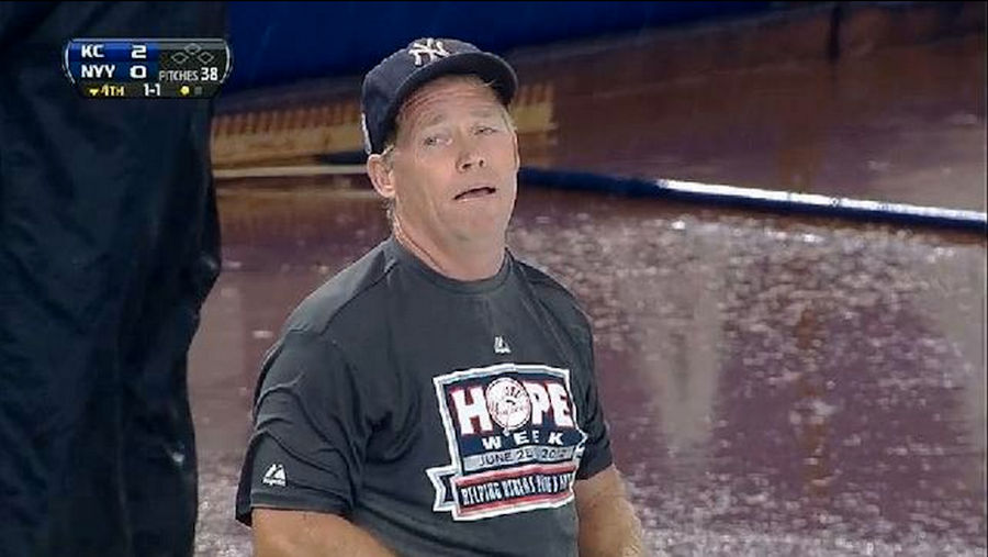 Yankees Grounds Crew Can't Get Tarp On Infield Because Of All The Rain