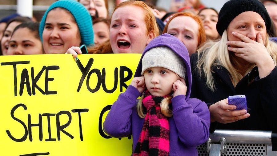 Justin Bieber Fans Are Interfering With The NHLPA Meetings