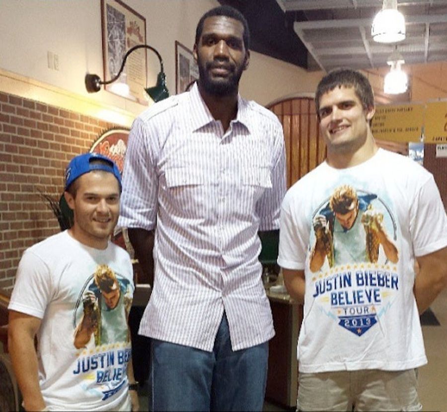 Greg Oden Brought His Swag To Last Night's Justin Bieber Concert