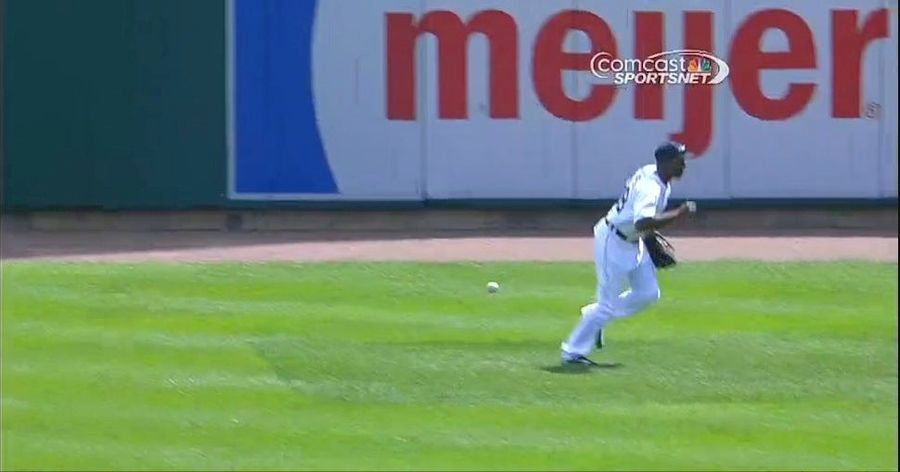 Fan Throws Home Run Ball Back, Nearly Drills Torii Hunter