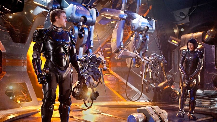 Giant Robots And Giant Aliens. <em>Pacific Rim</em>, Reviewed.
