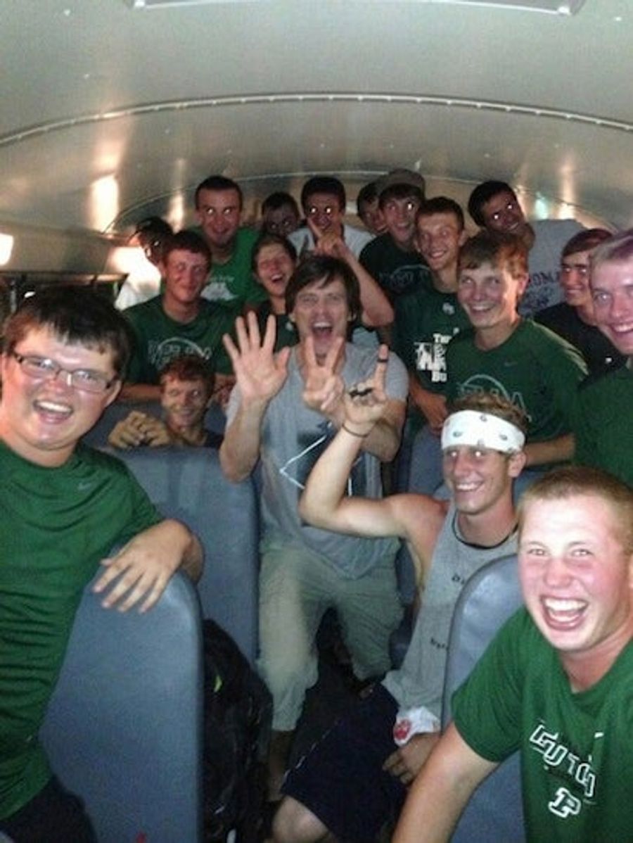 Here&#39;s Jim Carrey On A School Bus With A High School Baseball Team
