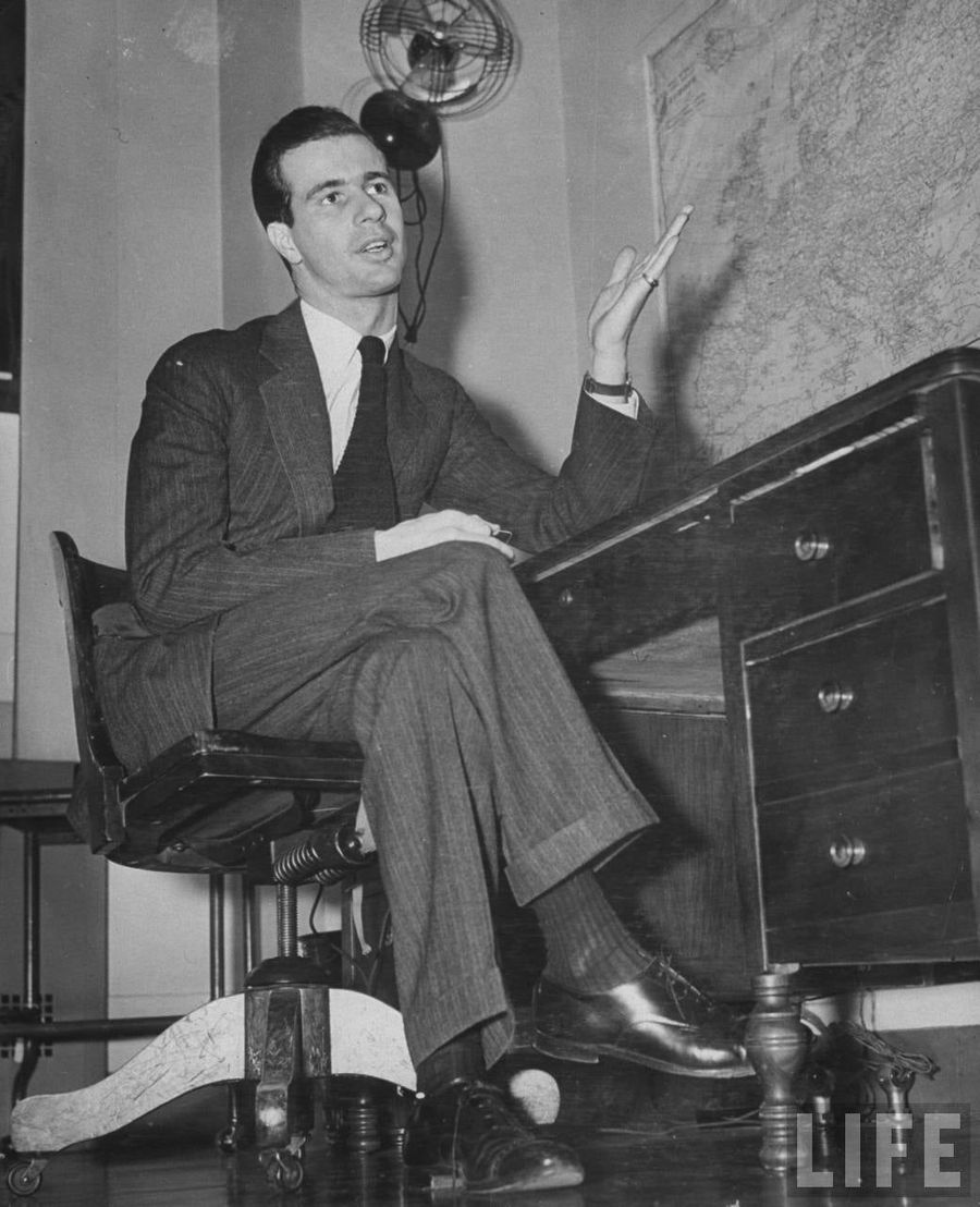 The Art of Storytelling: John Hersey's Writing Seminar