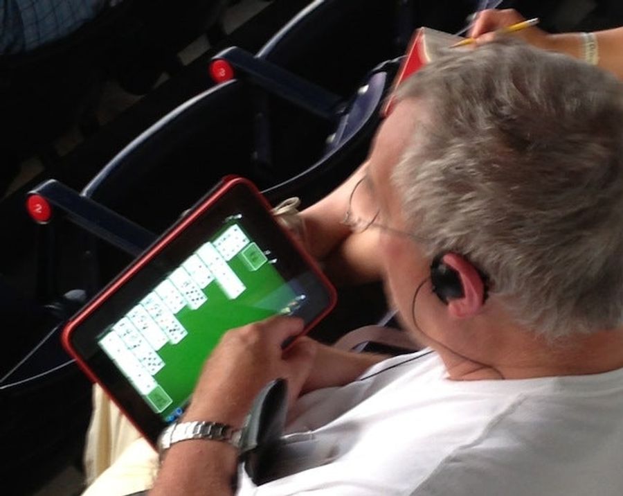 Bored Baseball Fans Find Solitaire Less Boring Than Baseball