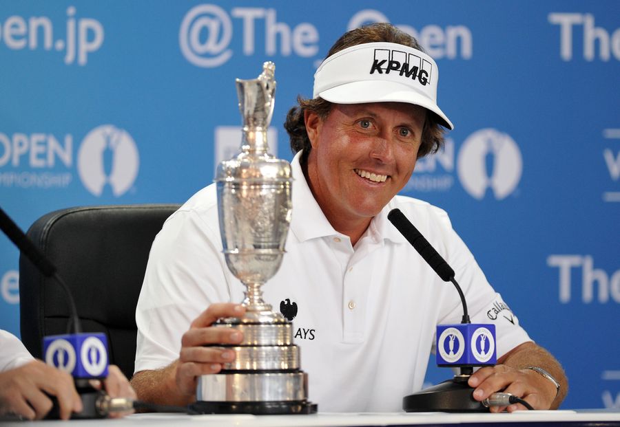 Phil Mickelson Takes A Statistical Approach To His Short Game
