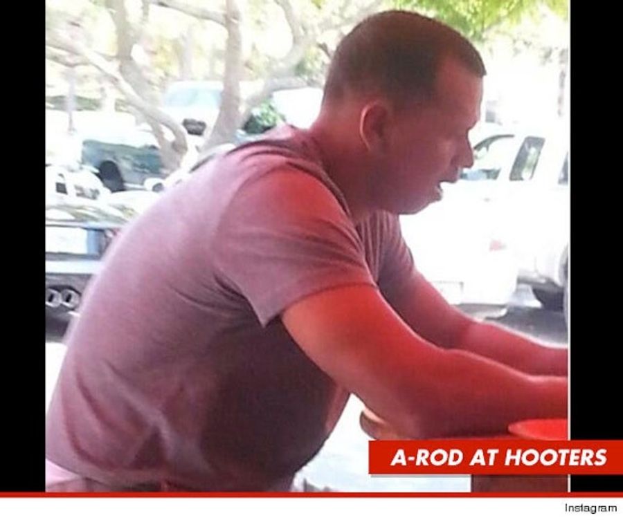 Alex Rodriguez Ate At Hooters