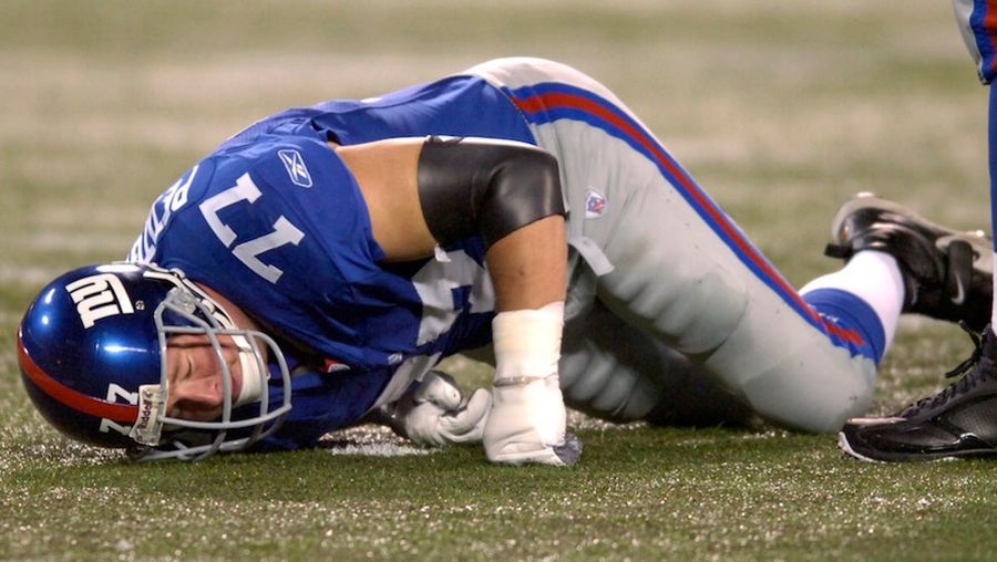 Ex-Giants Lineman Allegedly Assaults Wife With Her Own Pocketbook