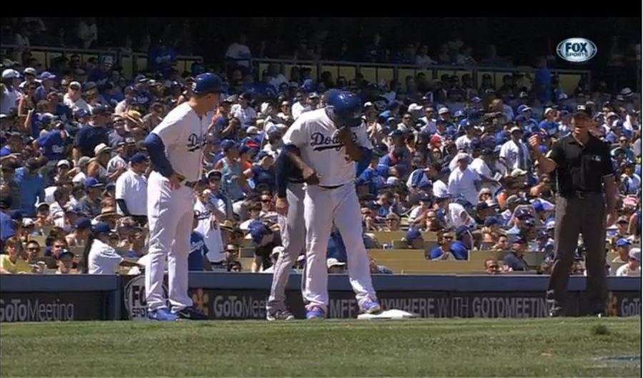 Juan Uribe Fell For The Hidden-Ball Trick