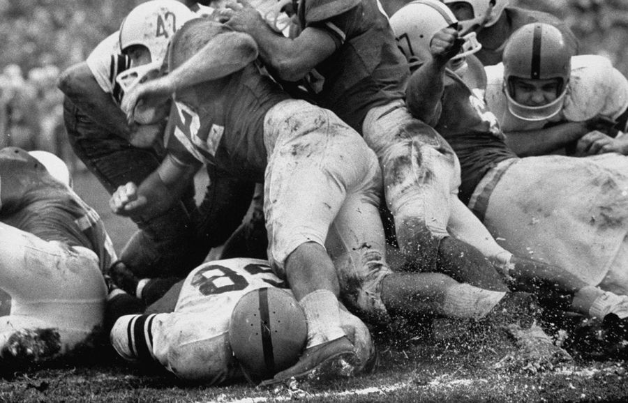 True Grit: College Football Photos That Feel Real