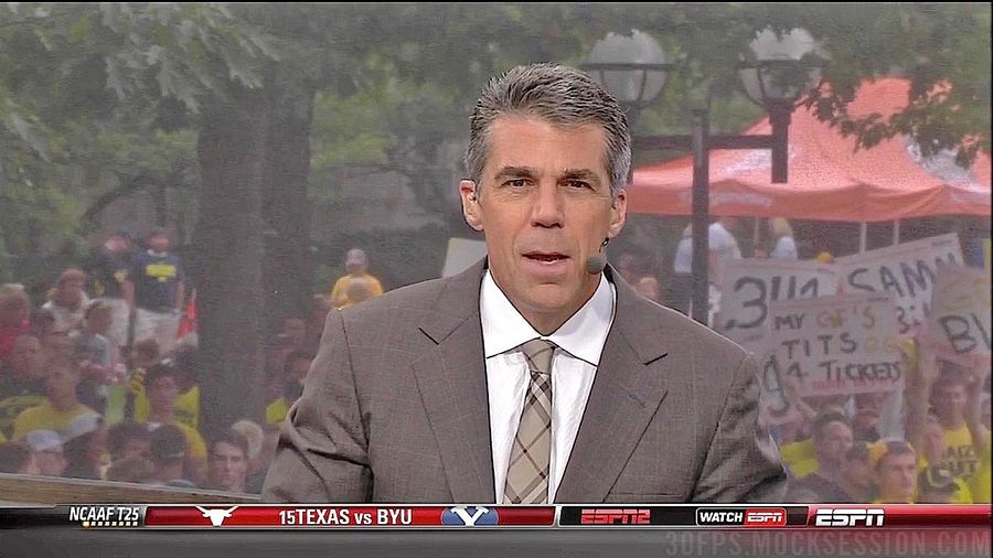 &quot;My GF&#39;s Tits 4 Tickets&quot;: Notre Dame vs. Michigan <i>GameDay</i> Sign Roundup