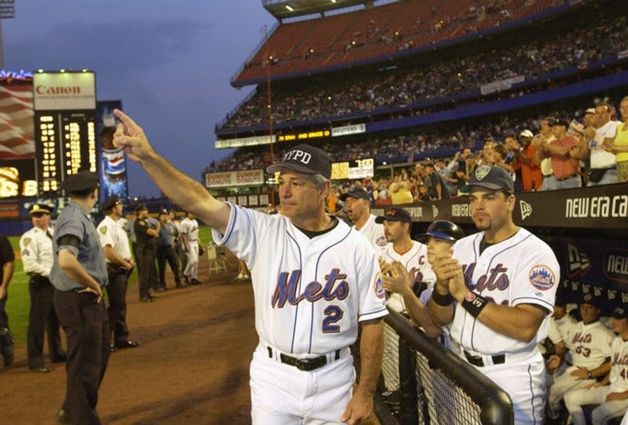 Bobby Valentine Says The Yankees Didn&#39;t Help Out After 9/11. Really?
