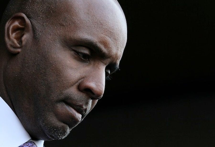 Barry Bonds Has Died, According To This ESPN Typo