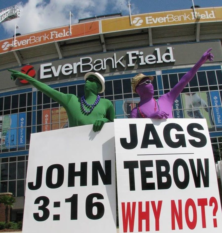 Jaguars Fans Will Hold A "Sign Tim Tebow" Rally At 3:16 P.M.
