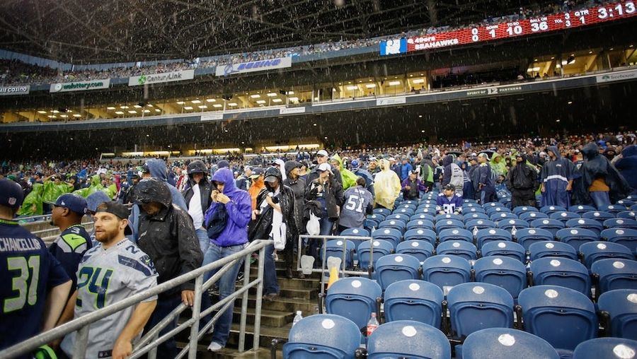 "Football Rain Delay" Drew Higher Ratings Than <em>MNF</em> And <em>60 Minutes</em>