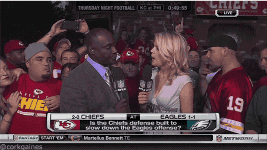 Finger-Lickin&#39; Good: Your Eagles-Chiefs GIF Roundup