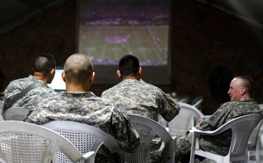 Government Shutdown Means Overseas Troops Can&#39;t Watch Sports