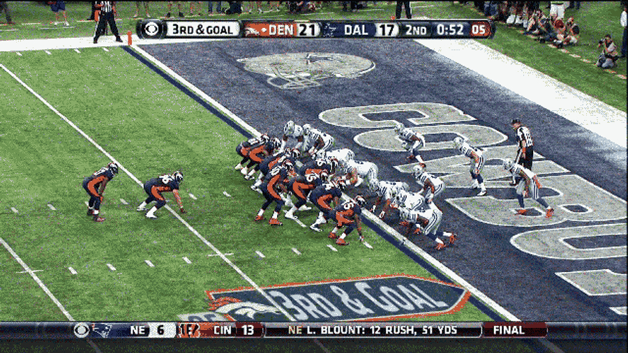 Peyton Manning Briskly Jogs For A Rushing Touchdown