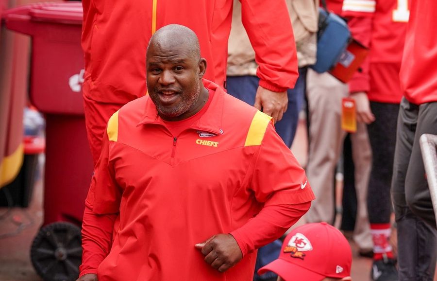 Chiefs OC Eric Bieniemy returns to camp after wife's shooting