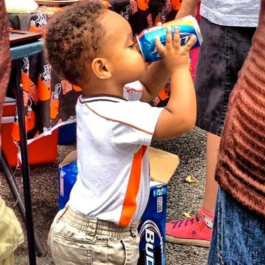 A Cleveland Browns Tailgate Featured A Beer-Drinkin&#39; Toddler