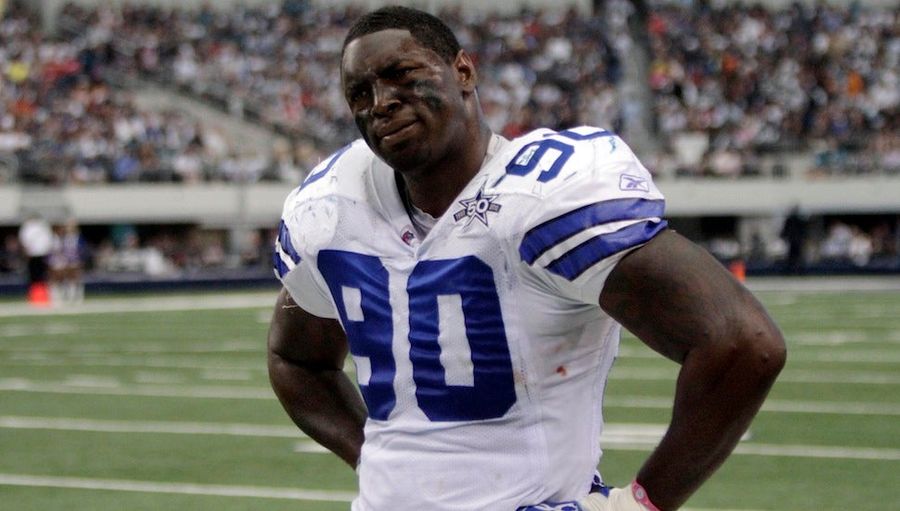 Cowboys Cut Jay Ratliff, Who Got $18 Million For Playing Zero Snaps