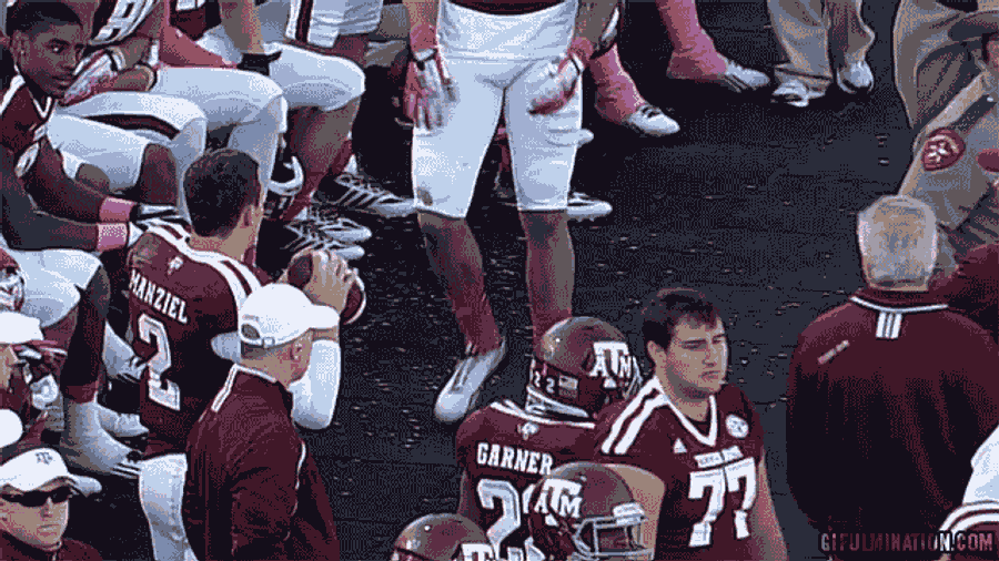 Johnny Manziel Couldn&#39;t Throw After This Hit